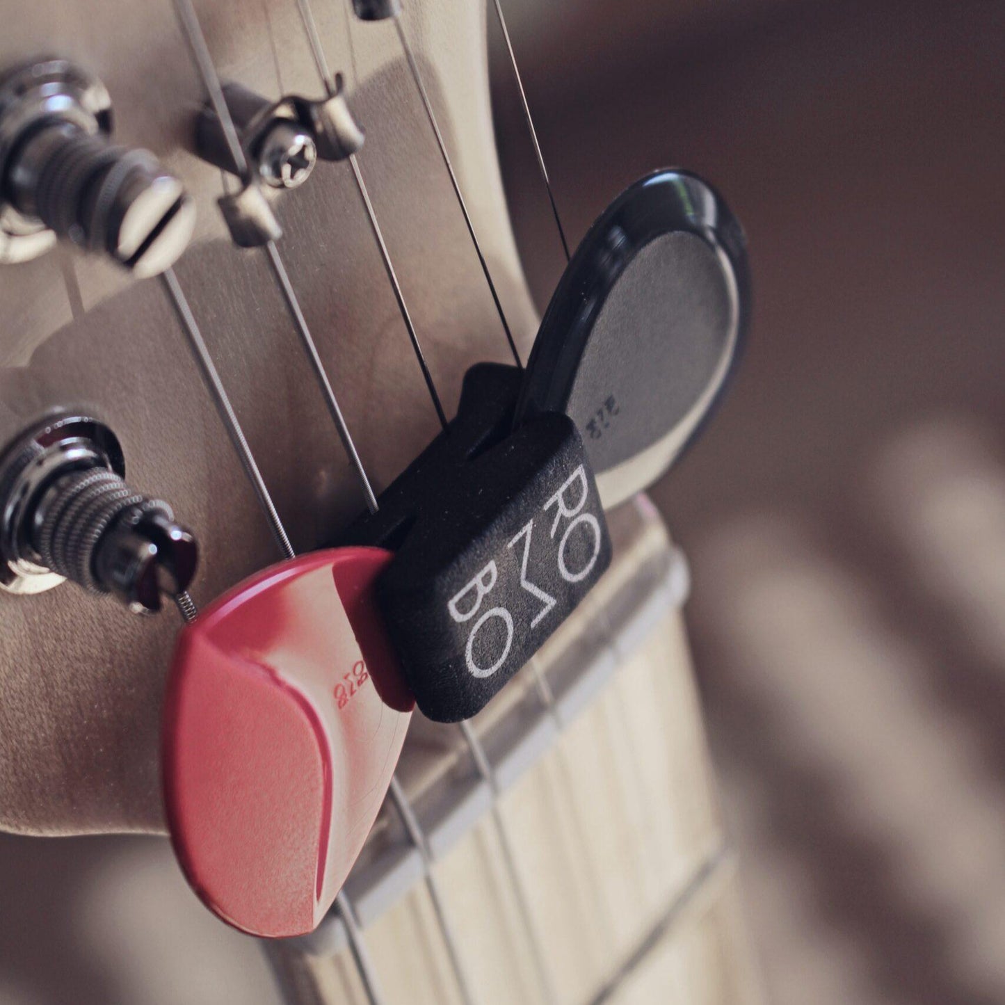 Rombo Picks Guitar Pick Holder Set